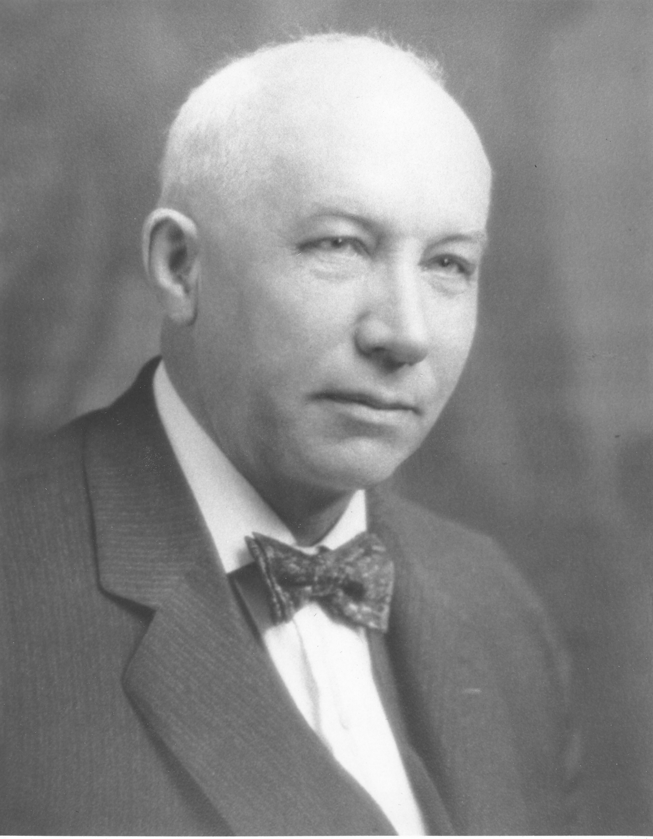 Mayor George Theo Smith